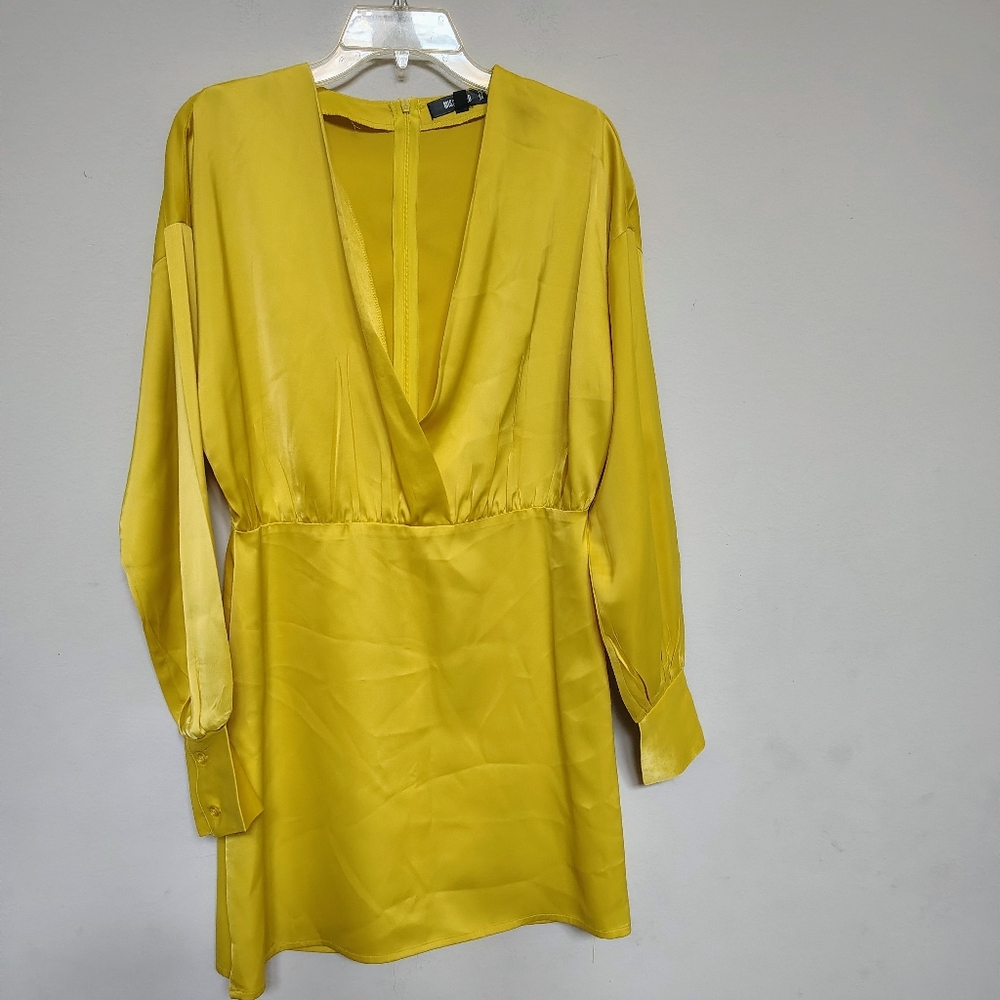NWNT MissGuided Women's Vibrant Yellow Mini Dress Size 10